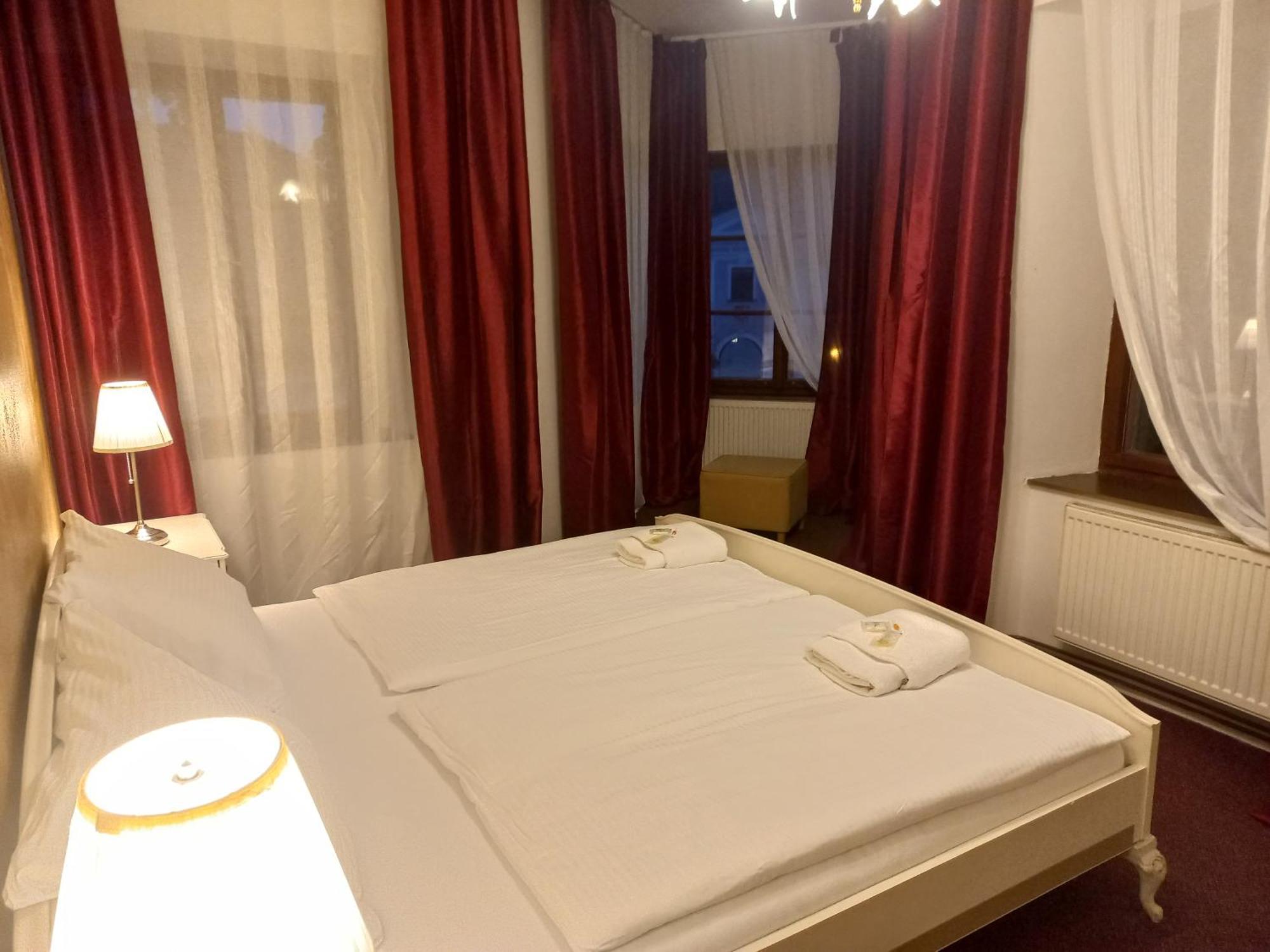 Hotel Bila Pani Jindrichuv Hradec Room photo